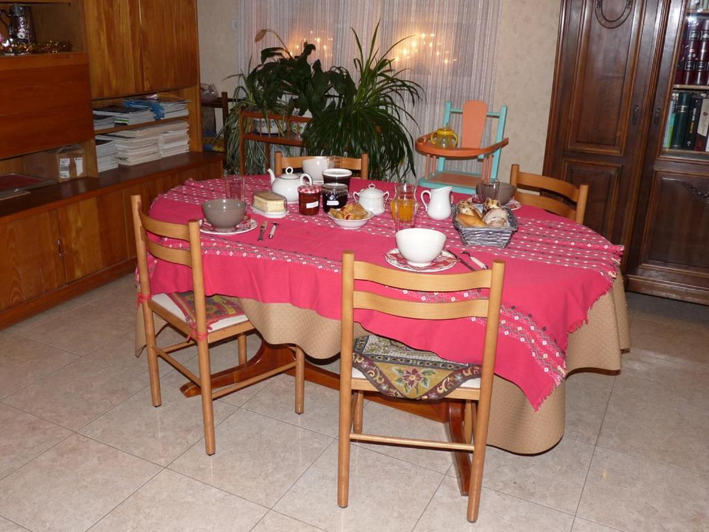 Bed and Breakfast Au Val Des Meuris Taintrux Esterno foto